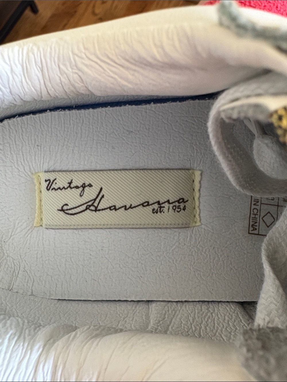 New Vintage Havana Sneakers - Picture 6 of 6
